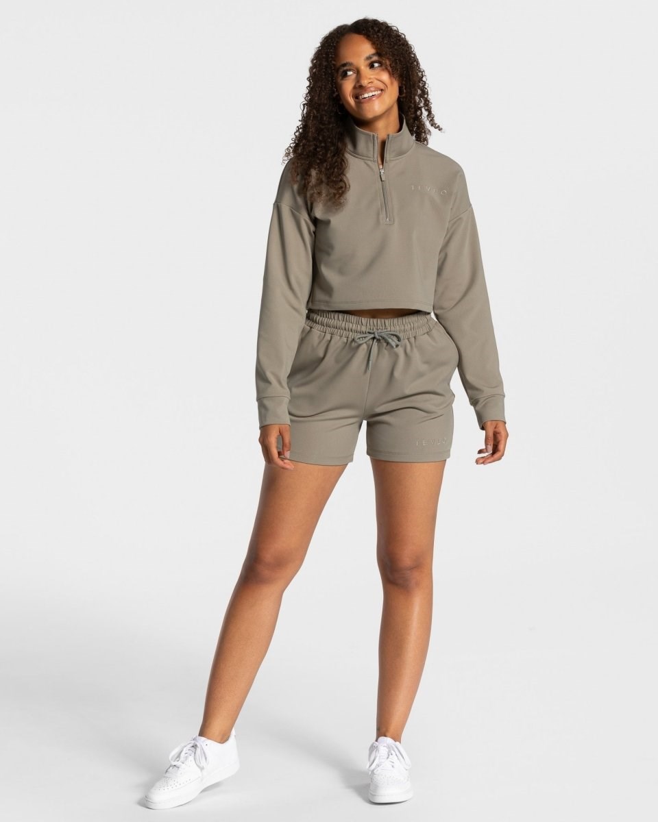 TEVEO Charming Oversized Shorts Khaki | EIOL57934