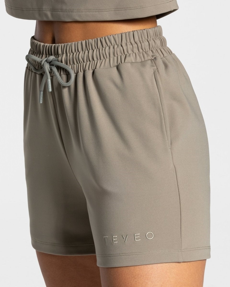 TEVEO Charming Oversized Shorts Khaki | EIOL57934