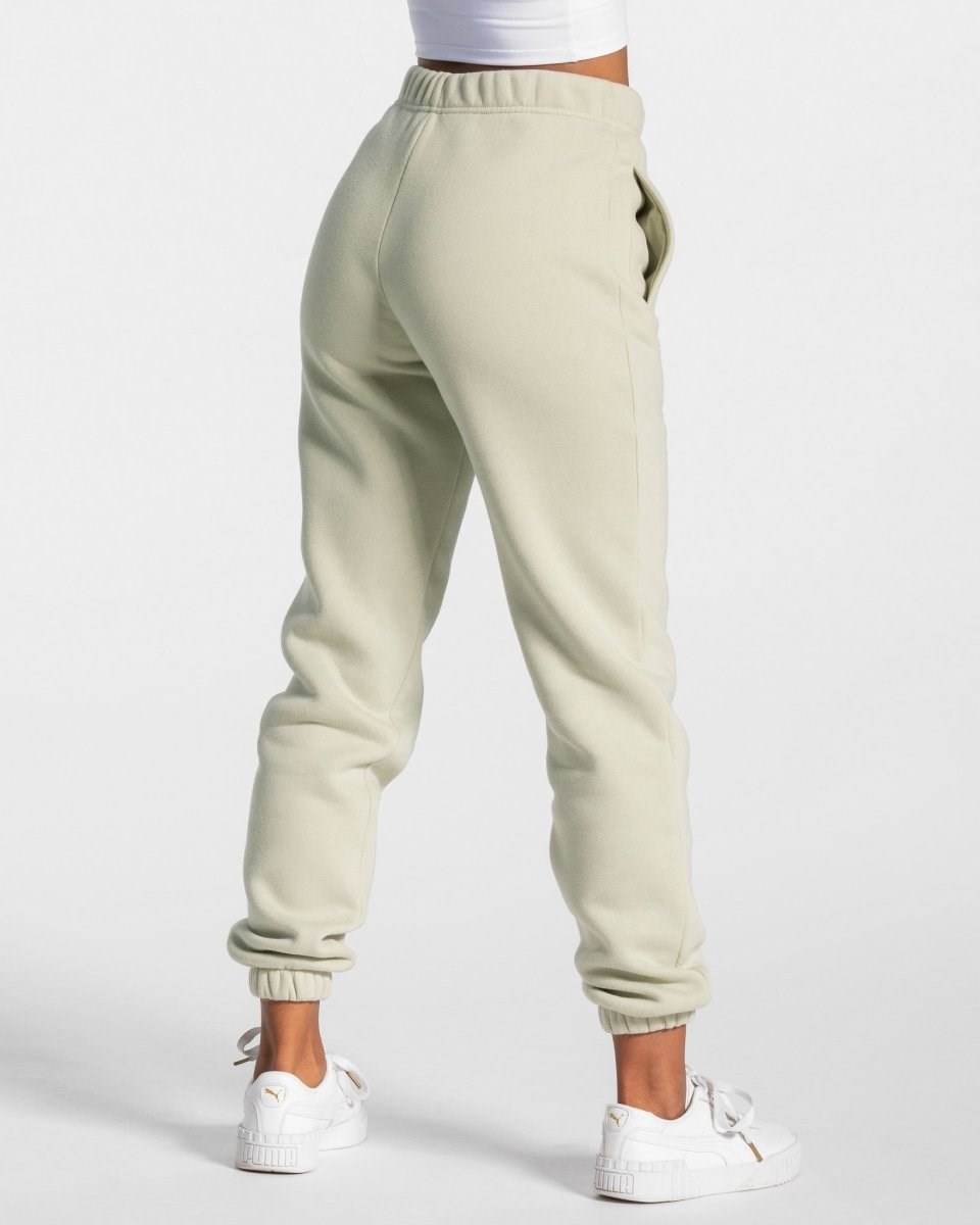 TEVEO Iconic Oversized Jogger Salbei | TKBI71369