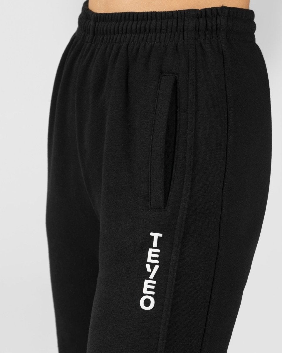 TEVEO Sassy Slit Jogger Schwarz | AGCO42391